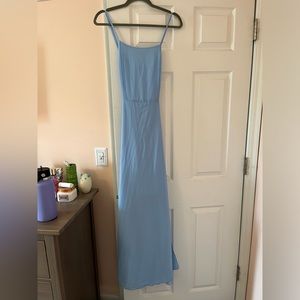 It doesn’t fit me anymore, but the color is so pretty